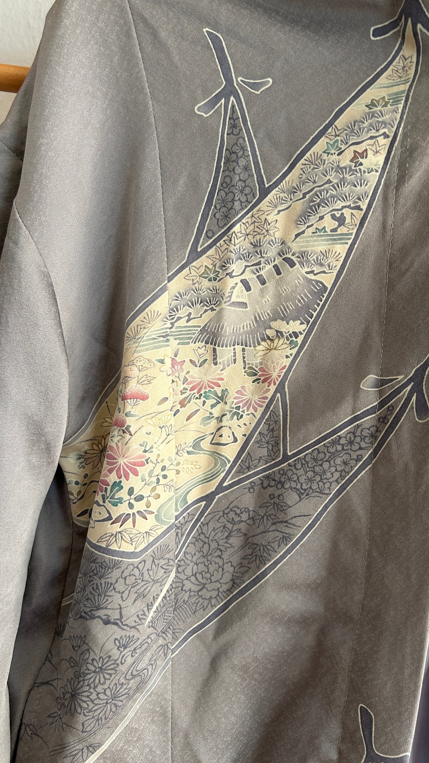 Upcycled Kimono Hoodie Gray Painted