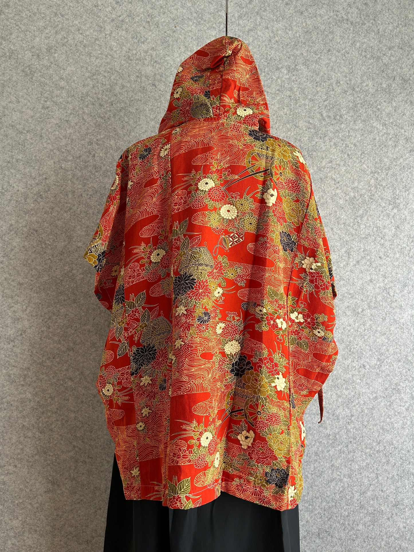 Hooded Poncho | Red | Size 2