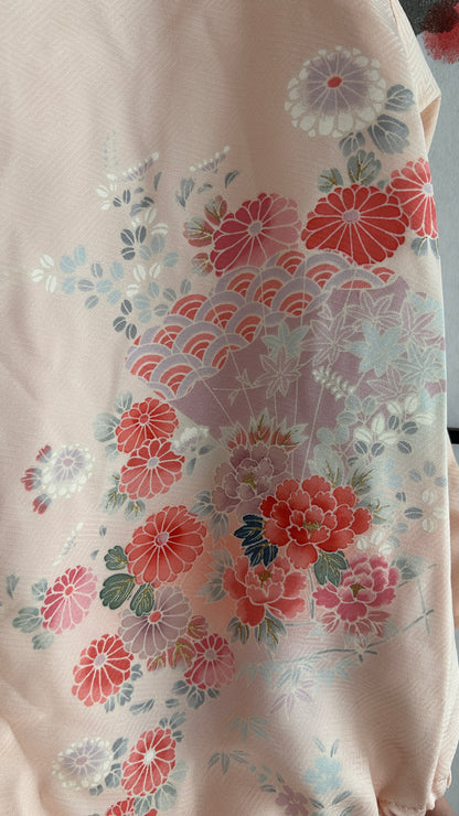 Upcycled Kimono Cropped Hoodie Pink